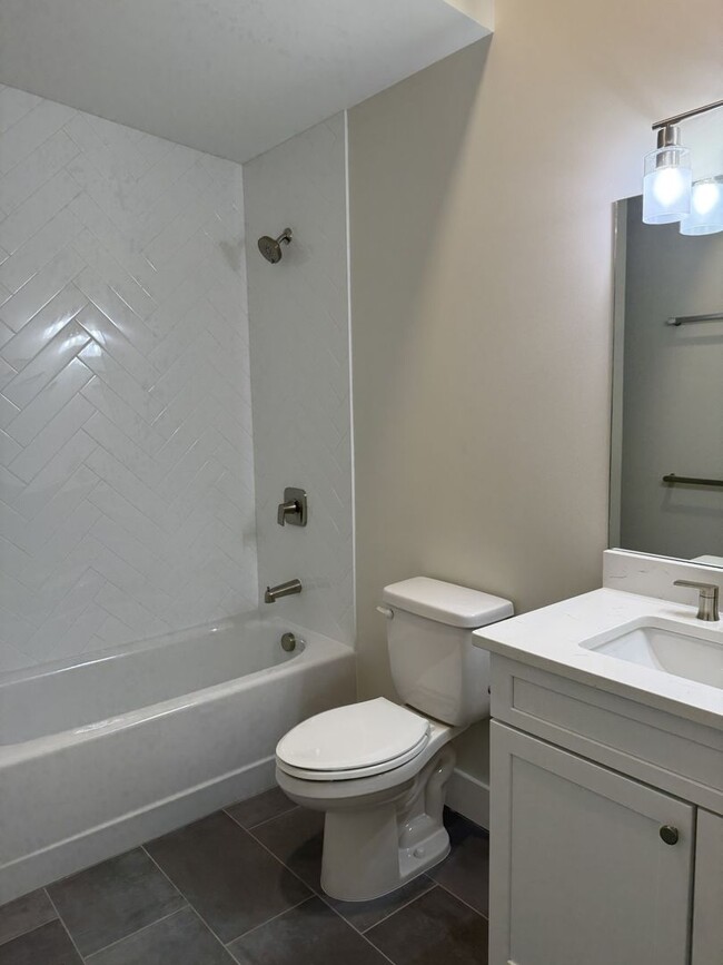 17 Macallan Ln in Asheville, NC - Building Photo - Building Photo