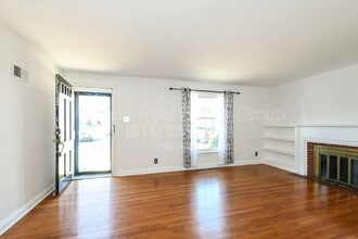 9150 Wayne Dr in St. Louis, MO - Building Photo - Building Photo