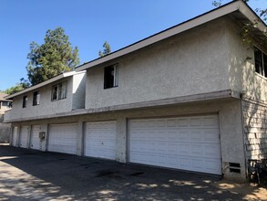 23051 Village Dr in Lake Forest, CA - Building Photo - Building Photo