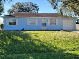 1102 SW Arc Ct in Port St. Lucie, FL - Building Photo