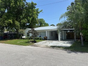 201 E 28th St in West Palm Beach, FL - Building Photo - Building Photo