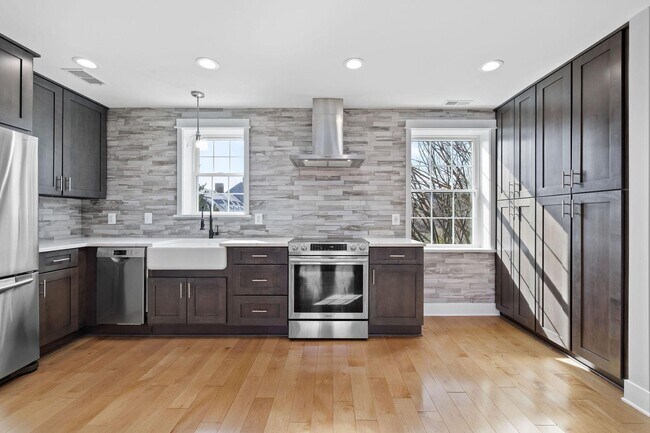 3476 S Utah St in Arlington, VA - Building Photo - Building Photo