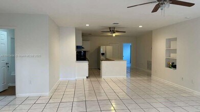 870 NE 142nd St in North Miami, FL - Building Photo - Building Photo