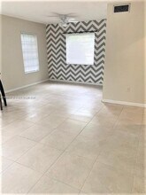 3620 Ponce de Leon-Unit -3620 in Coral Gables, FL - Building Photo - Building Photo