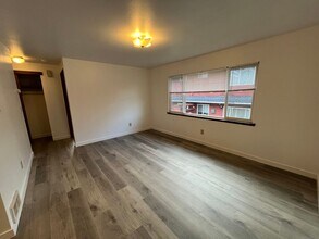 The Manor in Lake Stevens, WA - Building Photo - Interior Photo