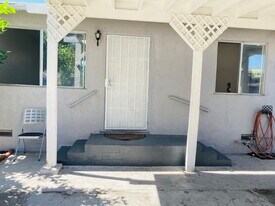 141 N 33rd St in San Jose, CA - Building Photo