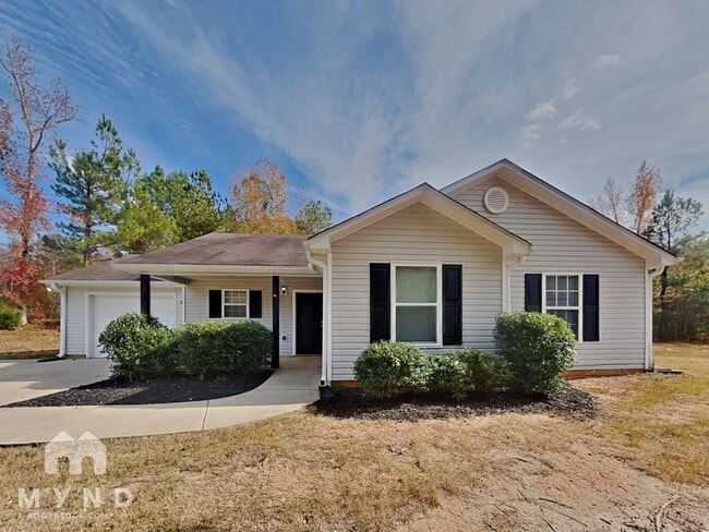 property at 165 Hunters Trce