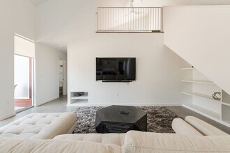 925 NW 8th St in Oklahoma City, OK - Building Photo - Building Photo