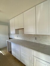 1092 Forbes St in East Hartford, CT - Building Photo - Building Photo