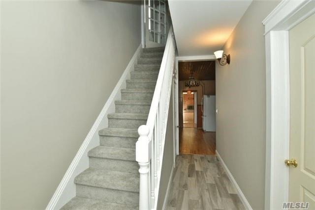 614 6th Ave W in East Northport, NY - Building Photo - Building Photo