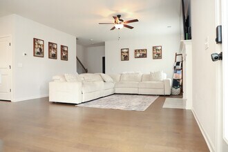 810 Tiger Trl in Opelika, AL - Foto de edificio - Building Photo