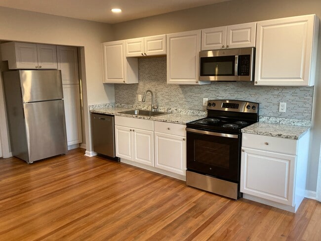 185 Calef Rd, Unit 1