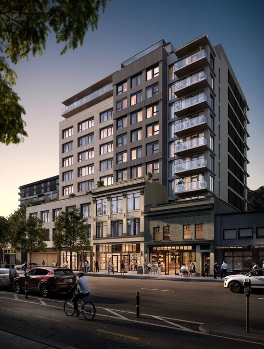 825 Fort St in Victoria, BC - Building Photo