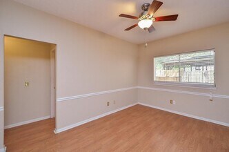 7807 Maple Brook Ln in Houston, TX - Building Photo - Building Photo