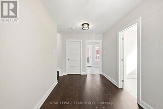 7 Gwynne Ave in Ottawa, ON - Building Photo - Building Photo