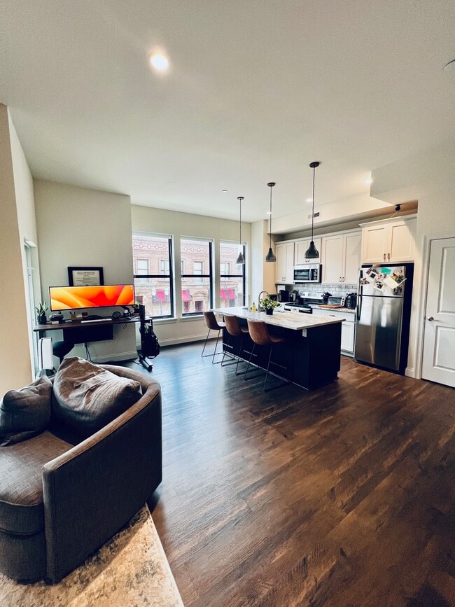 4301 Maryland Ave, Unit 3 in St. Louis, MO - Foto de edificio - Building Photo