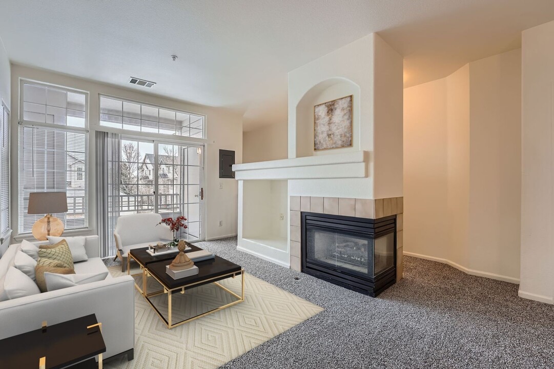 9468 E Florida Ave in Denver, CO - Building Photo