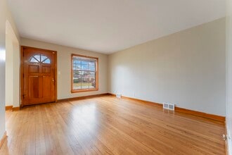 2513 18th Ave in Broadview, IL - Building Photo - Building Photo