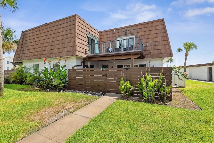1805 S Central Ave in Flagler Beach, FL - Building Photo