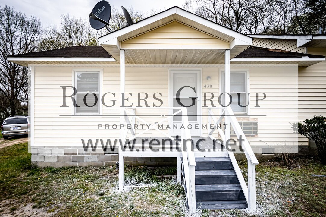 428-430-430 Ridley St in Louisburg, NC - Building Photo