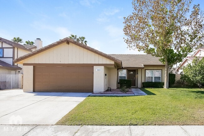 property at 4423 Honeycomb Dr
