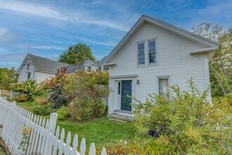 34 N Shore Rd in Hebron, NH - Building Photo - Building Photo