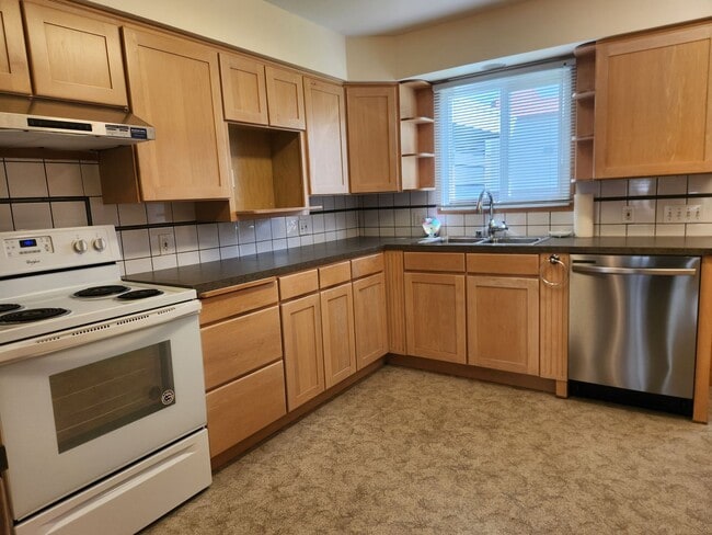 708 Virginia St in Bellingham, WA - Building Photo - Building Photo