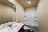 405 Clover Cir photo'