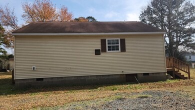 8174 Birdsnest Dr in Birdsnest, VA - Building Photo - Building Photo