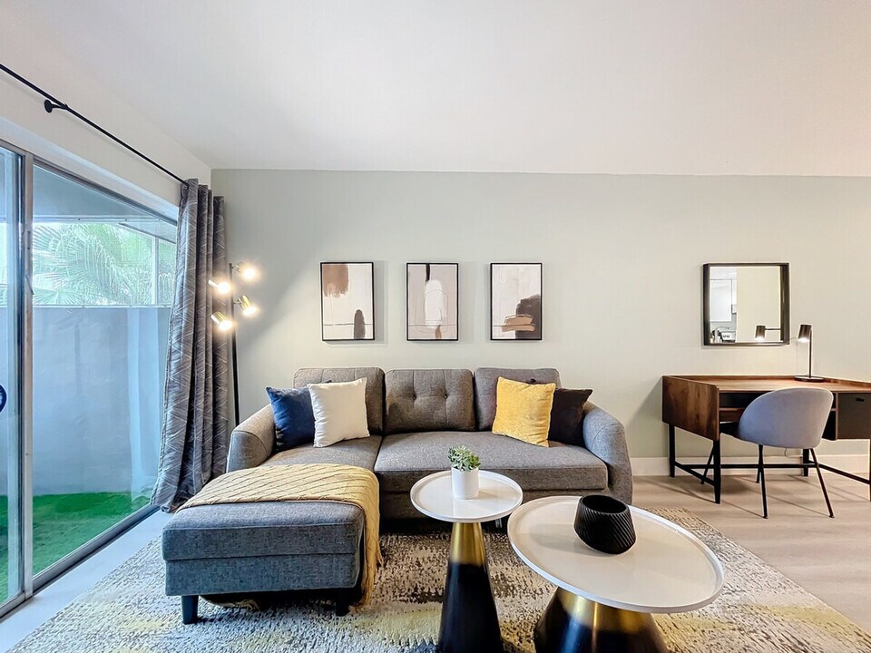 1530 Cordova Rd in Fort Lauderdale, FL - Building Photo
