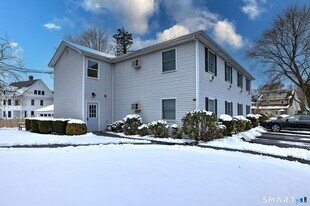 14 Cherry St in Milford, CT - Building Photo