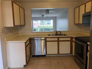 1350 Churchill Cir-Unit -L-102 in Naples, FL - Foto de edificio - Building Photo