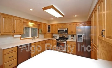 7268 Sunnyslope Dr in Osseo, MN - Building Photo - Building Photo