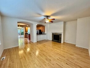 2107 240th Ave SE in Sammamish, WA - Building Photo - Building Photo