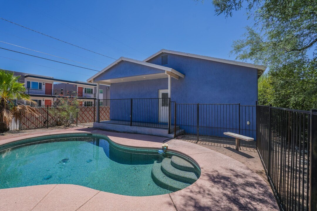 821 E Mabel St in Tucson, AZ - Building Photo