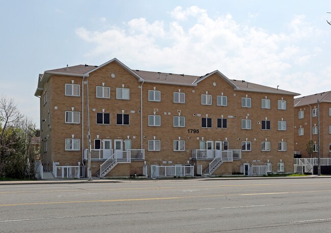 1775-1795 Markham Rd in Toronto, ON - Building Photo - Building Photo