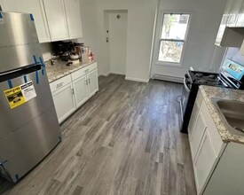 Emmet Emmet Street 2 in Albany, NY - Building Photo - Building Photo