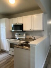 201 Castro St in Thrall, TX - Building Photo - Building Photo