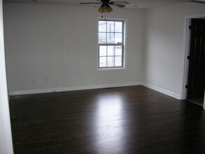 1521 Normalview Dr in Bowling Green, KY - Building Photo - Building Photo