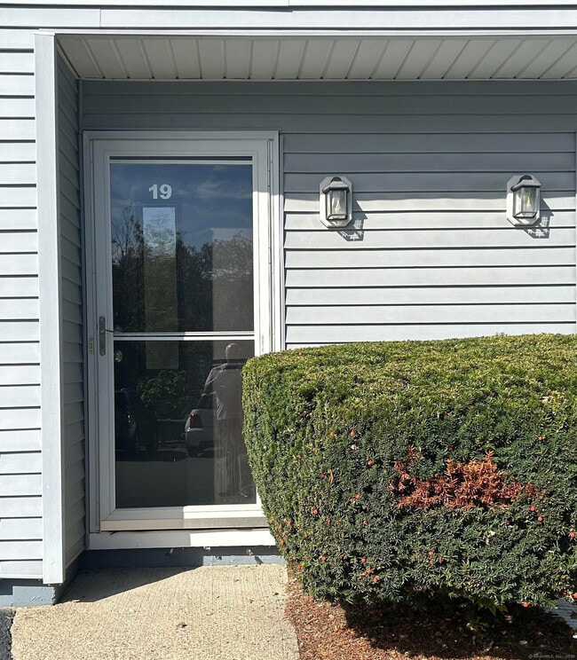 1 Beaver Brook Rd
