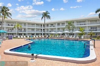 5200 NE 24th Terrace in Fort Lauderdale, FL - Building Photo - Building Photo