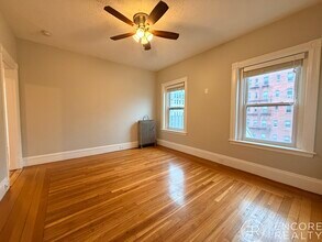 900 Massachusetts Ave in Cambridge, MA - Foto de edificio - Building Photo