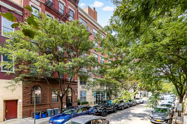 Broadstone Lane II in New York, NY - Building Photo - Building Photo