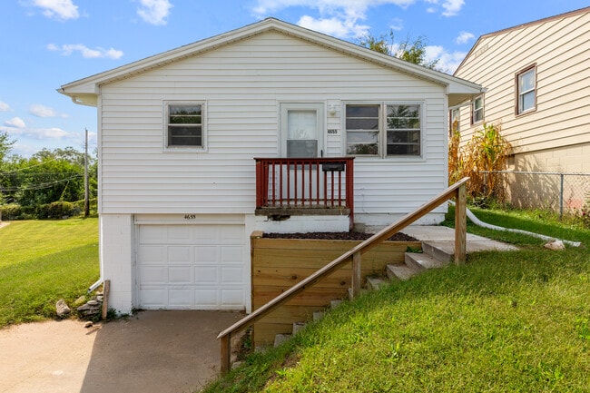 property at 4655 Curtis Ave