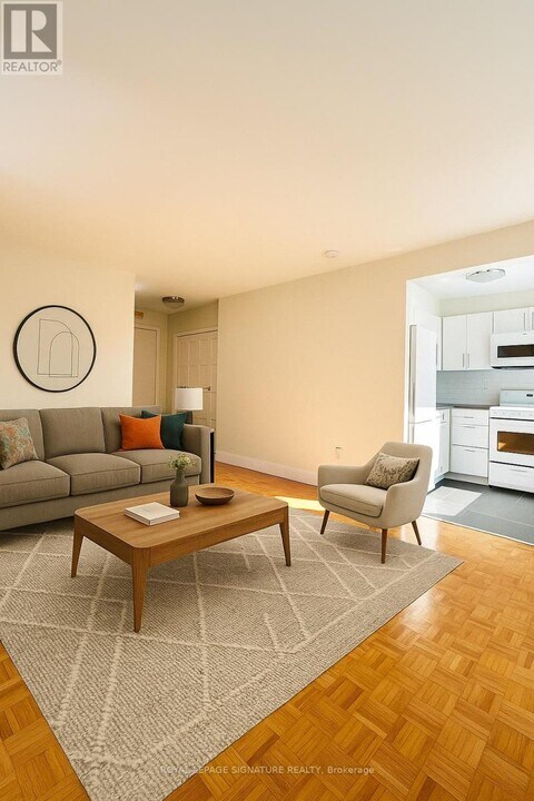 485 Huron St in Toronto, ON - Building Photo