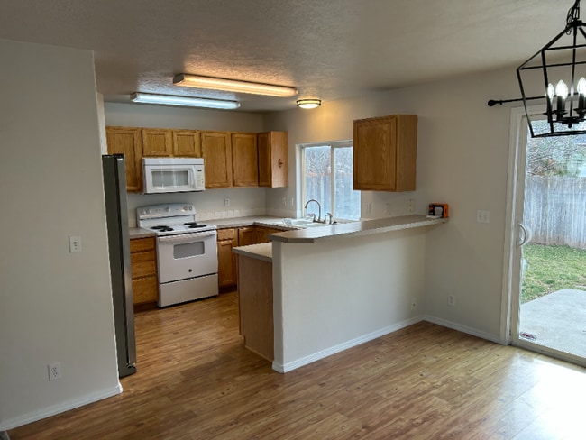 1427 W Roberts Pl in Nampa, ID - Building Photo - Building Photo