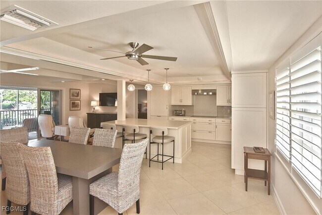 property at 1200 Gulf Shore Blvd N