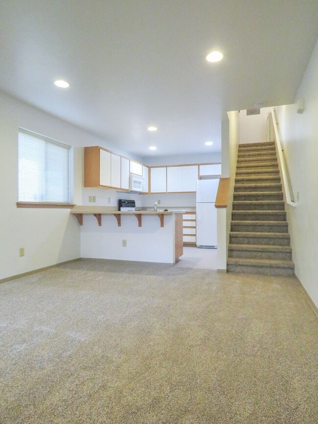 1479 W 11th Alley in Eugene, OR - Building Photo - Building Photo