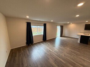 4816 Apollo Ave in Salem, OR - Building Photo - Building Photo