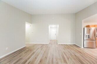 19219 Prairie Crossing Dr in Noblesville, IN - Building Photo - Building Photo